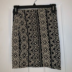 Forever 21 Small Patterned Pencil skirt